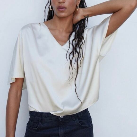 SHORT-SLEEVED SATIN BLOUSE - Picture 3 of 10